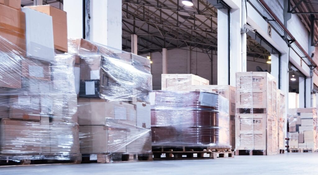 How pallet liquidation inventory moves through the supply chain